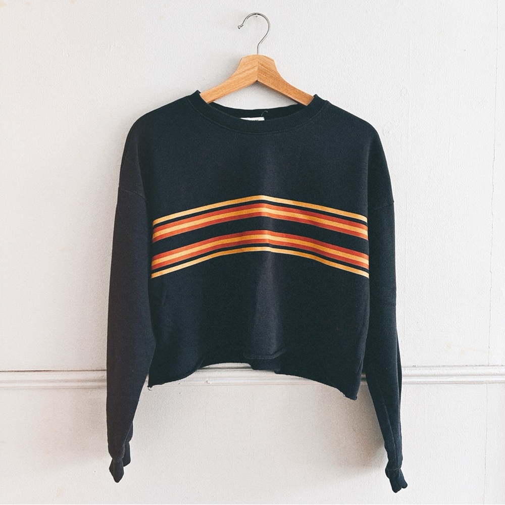 GARAGE > Crop Sweatshirt
